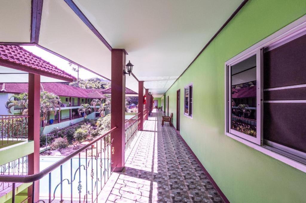 Alysia Spring Resort Koh Chang Exterior photo